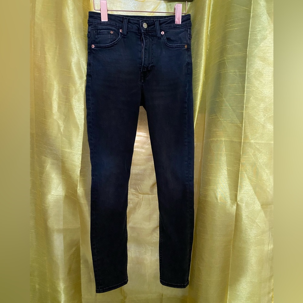 black denim jeans